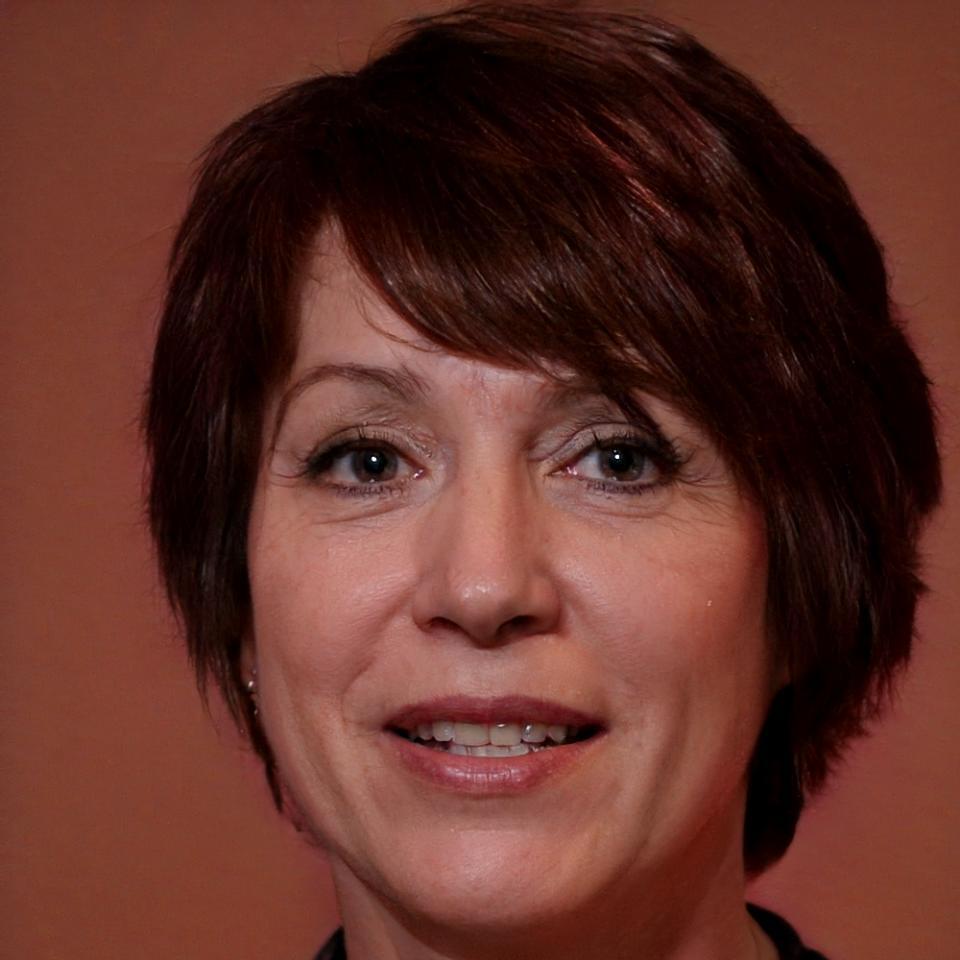 Portrait de Céline Moreau, Directrice des Relations Clients chez darenqivoros